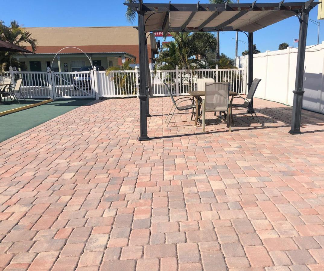 Sunshine Inn & Suites Venice, Florida Venice Gardens Exterior foto