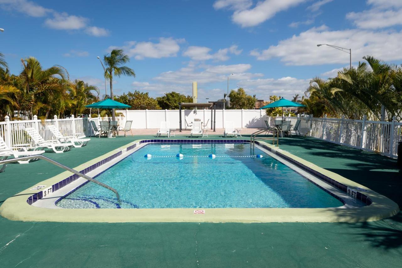 Sunshine Inn & Suites Venice, Florida Venice Gardens Exterior foto
